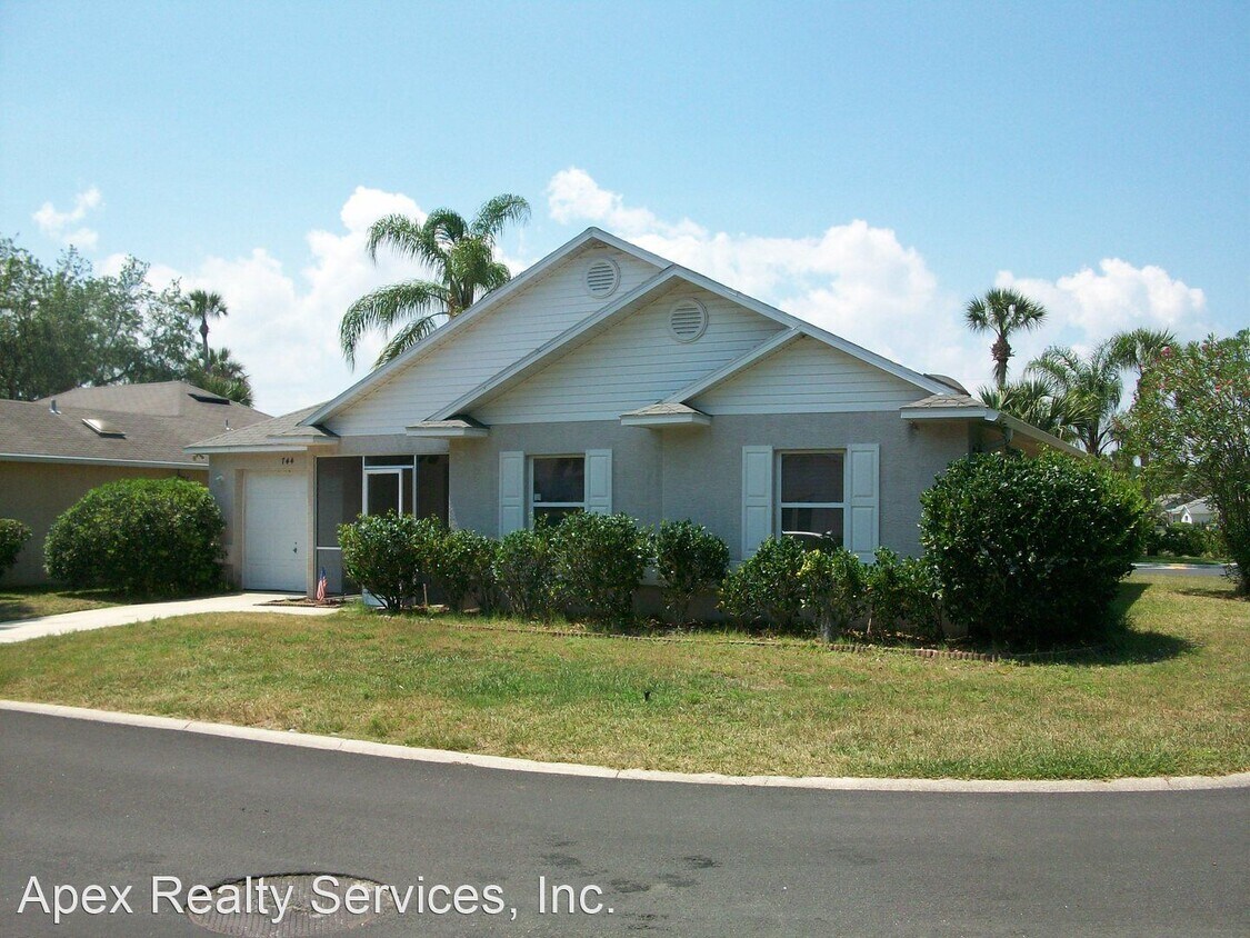 Foto principal - 4 br, 2 bath House - 744 Palm Hammock Cir