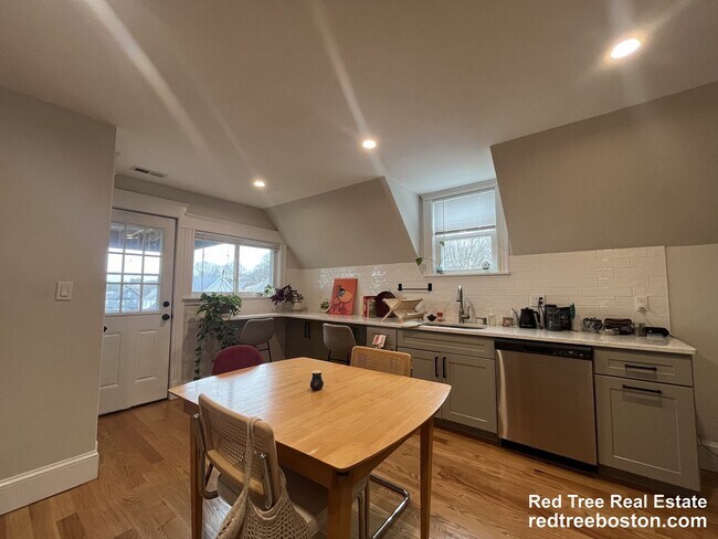 Photo - 18 Colberg Ave Apartment