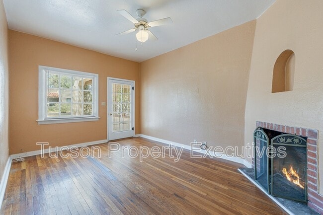 Building Photo - 1220 N Olsen Ave
