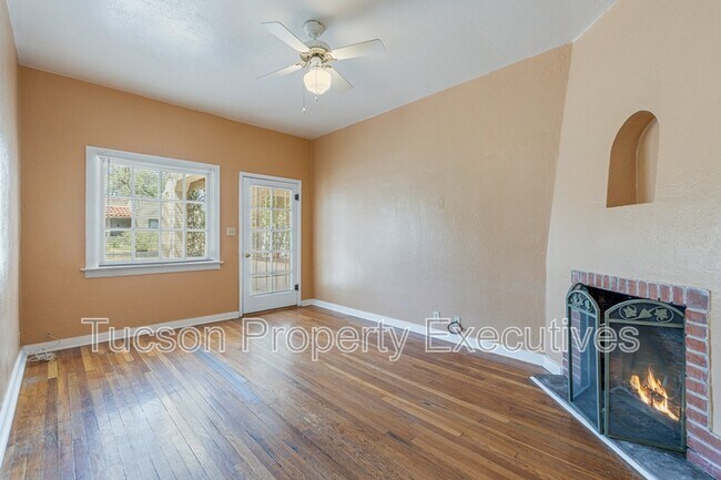 Foto del edificio - 1220 N Olsen Ave