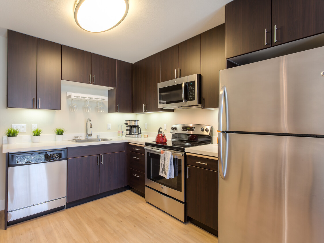 Kitchen and Dining Area - Avalon Morrison Park