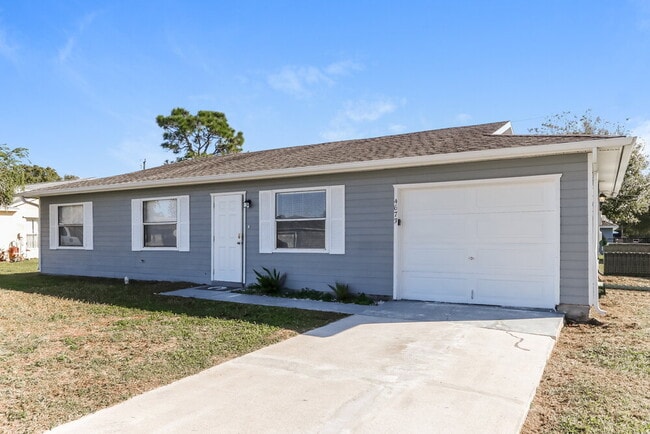 Foto del edificio - 4673 SW Monaco St