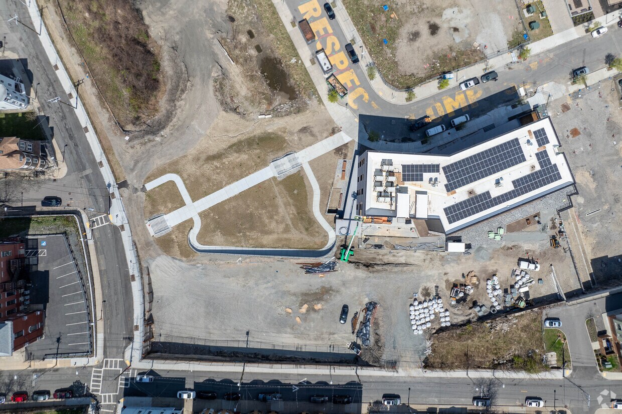 Primary Photo - Bartlett Station Building F1-4