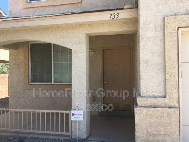 Building Photo - 733 Sunny Meadows Dr