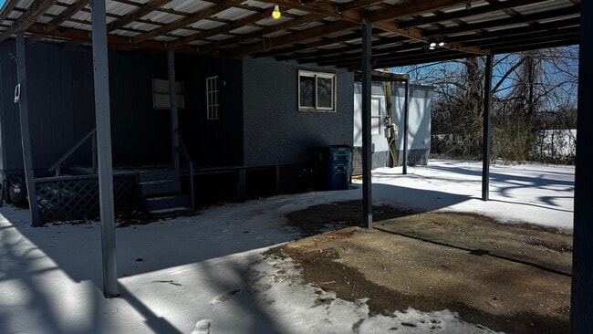 Building Photo - 215 Francis Ave