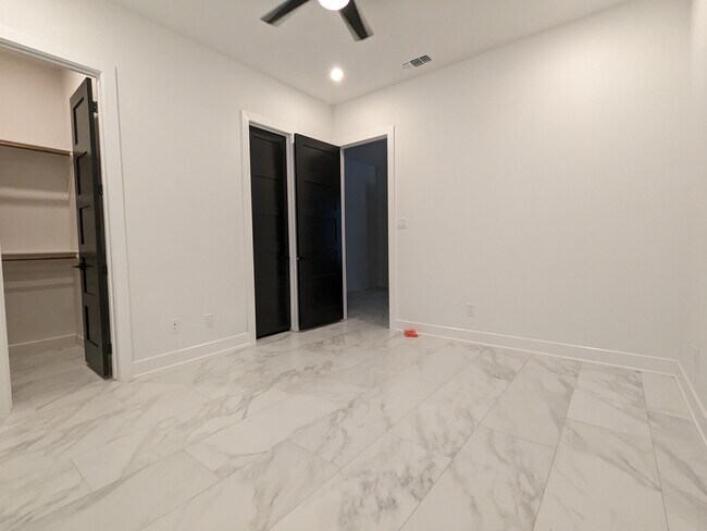 Building Photo - 109 Nash Dr