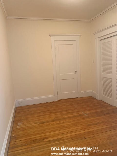 Foto del edificio - Large Sunny Allston 1 bed avail 9/1