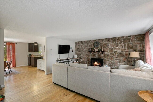 Foto del edificio - 114 Fieldstone Dr