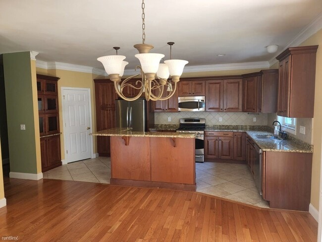 Building Photo - 5 br, 3 bath House - 92 Cherrywood Drive