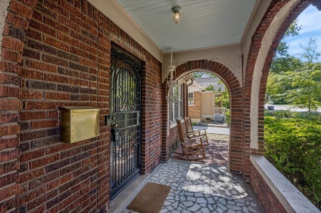 Foto del edificio - 3/2 fully updated with appliances included!
