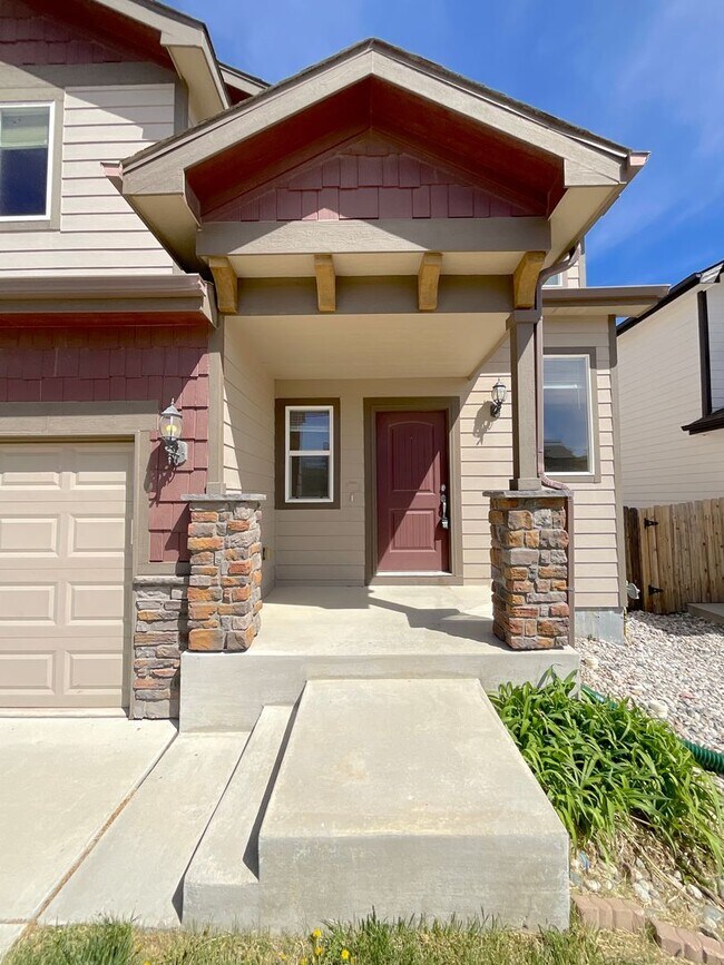 Foto del edificio - 3 Bedroom Home Available Near S Marksheffel Rd & Fontaine Blvd!