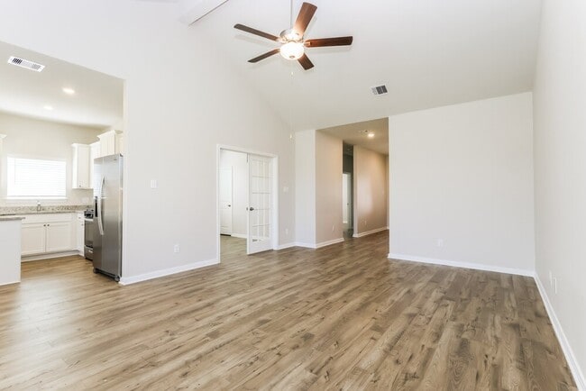 Building Photo - 405 San Miguel Crk Dr