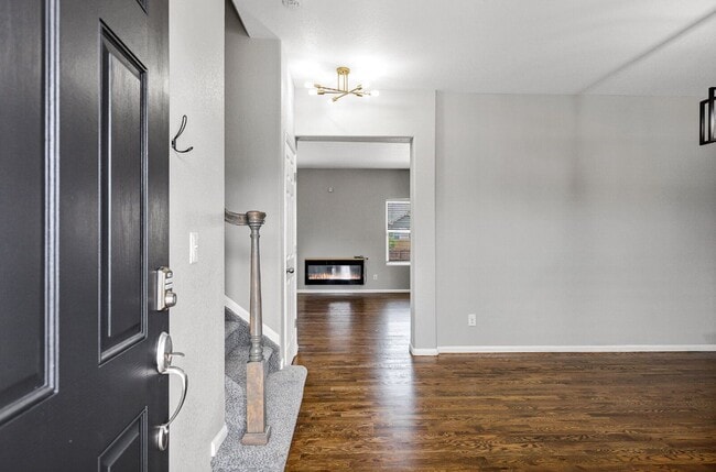 Foto del edificio - 7585 Alpine Daisy Dr