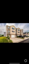 Building Photo - 201 Red Oak Ln
