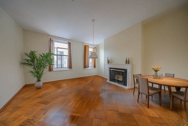 Foto del edificio - 1712 Beacon St