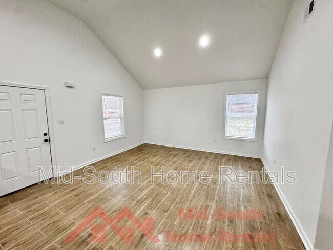 Foto del edificio - 581 Gilleas Rd