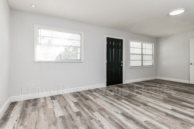Foto del edificio - 1455 Bethesda St