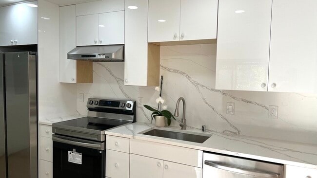 Photo - 4630 142nd Pl SE Apartment