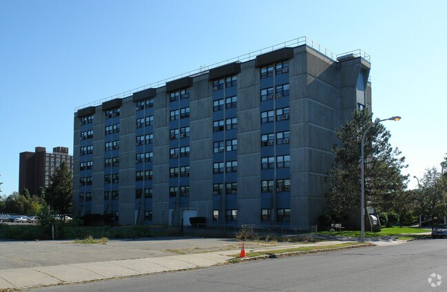 Building Photo - Stratton Apts