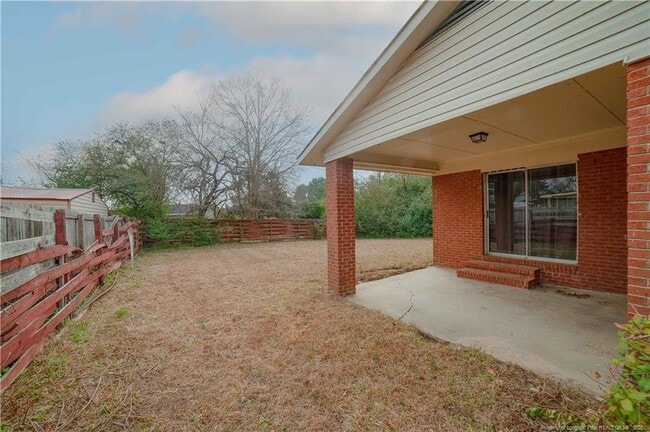 Building Photo - 6615 Grist Mill Rd