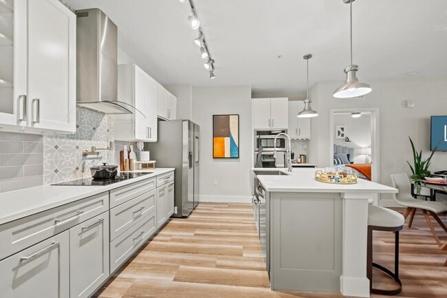 Interior Photo - Addison Square