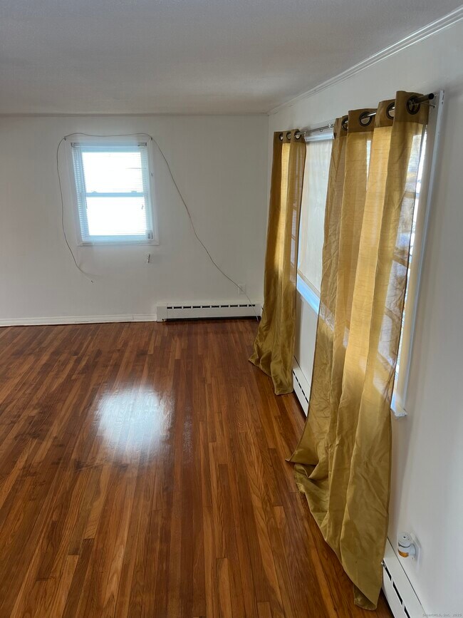 Foto del edificio - 565 Hart St