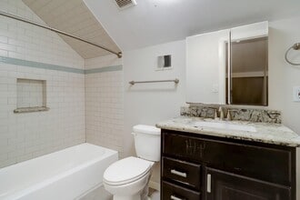 Building Photo - 9410 Pipestone St