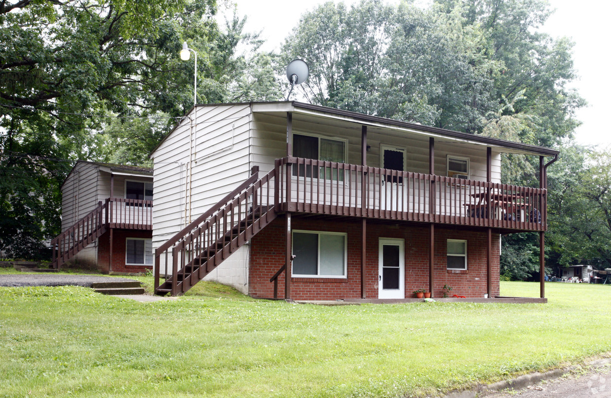 Building Photo - Julien Acres