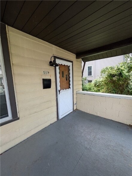 Building Photo - 508 Electric St