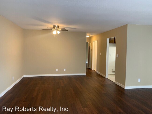 Foto del edificio - 3631-3647 Green Ave