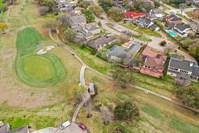 Foto del edificio - 534 Fox Briar Ln