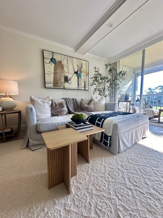 Foto del edificio - 1083 Forest Lakes Dr