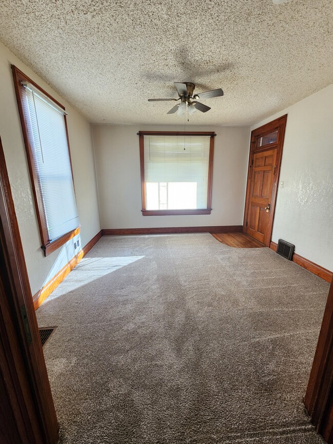 Bedroom 2: Perfect for Guest Room or Home Office - 2548 Jackson St