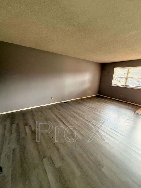 Foto del edificio - 3833 College View Dr