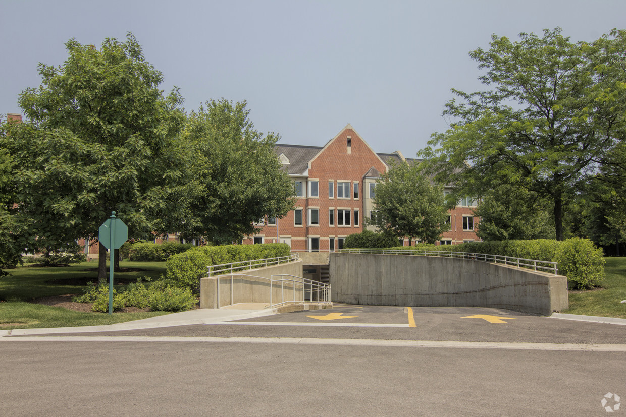 Building Photo - Lake Forest Place Senior Apartments