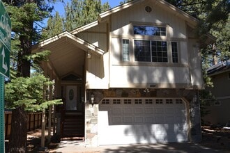 Building Photo - 699 Eloise Ave