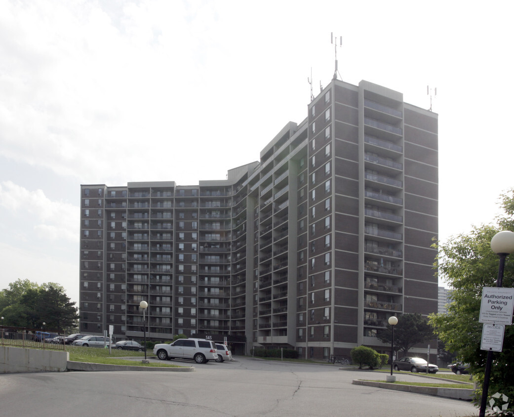 Primary Photo - Lincoln Towers