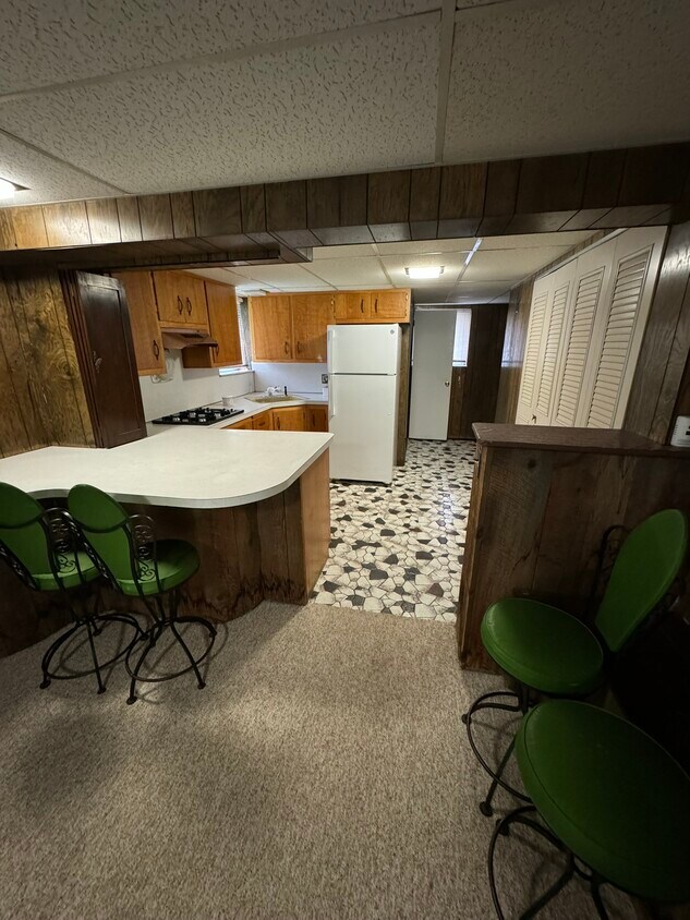 335 Highland Ave Unit BSMT, Palisades Park, NJ 07650 Apartments in