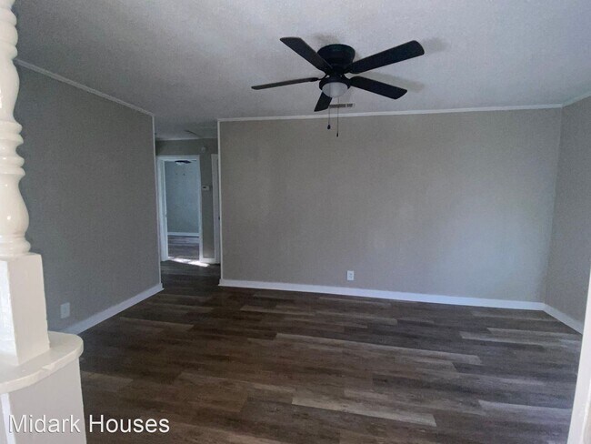 Foto del edificio - 3 br, 1 bath House - 4601 W 16th Street