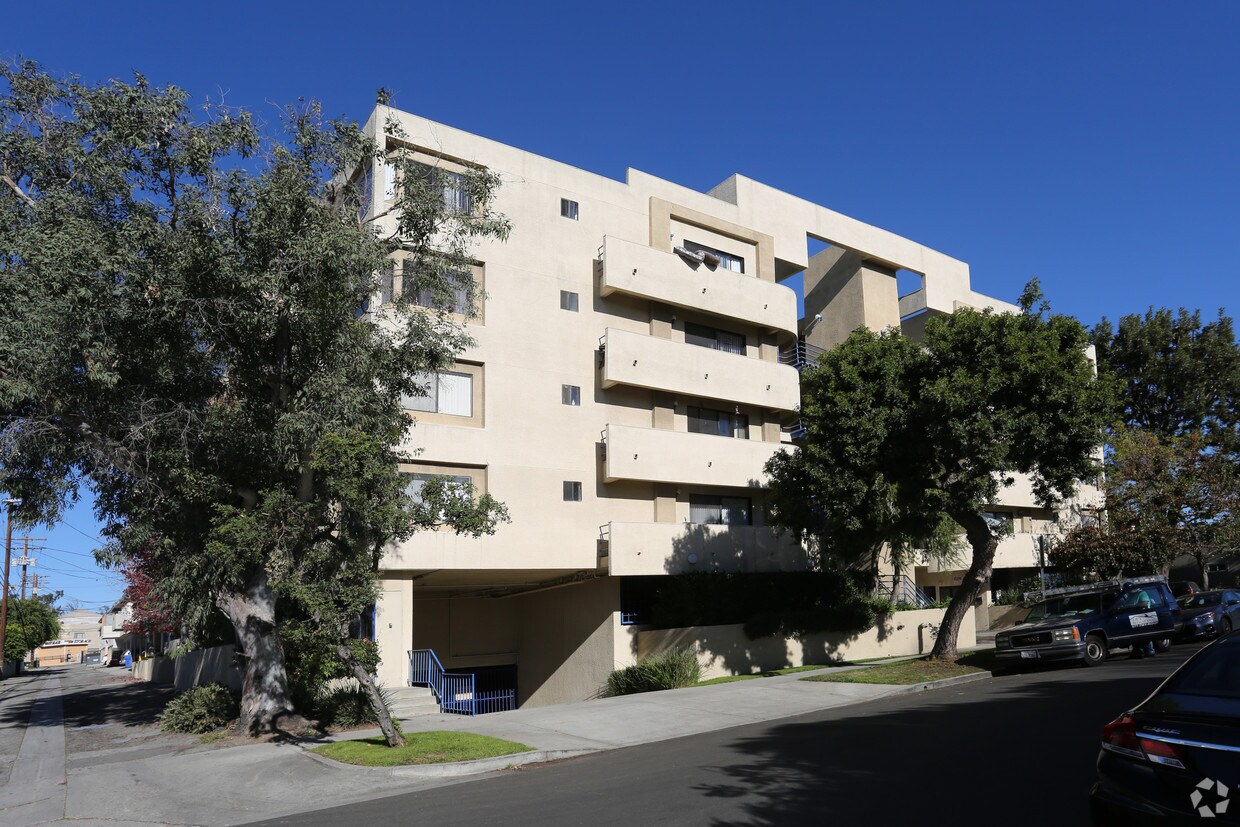 Woodbine Apartments Apartments in Los Angeles, CA