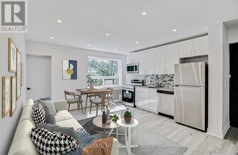 Building Photo - 419 Woodbine Ave