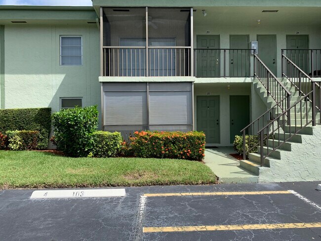 Building Photo - 7535 S Oriole Blvd