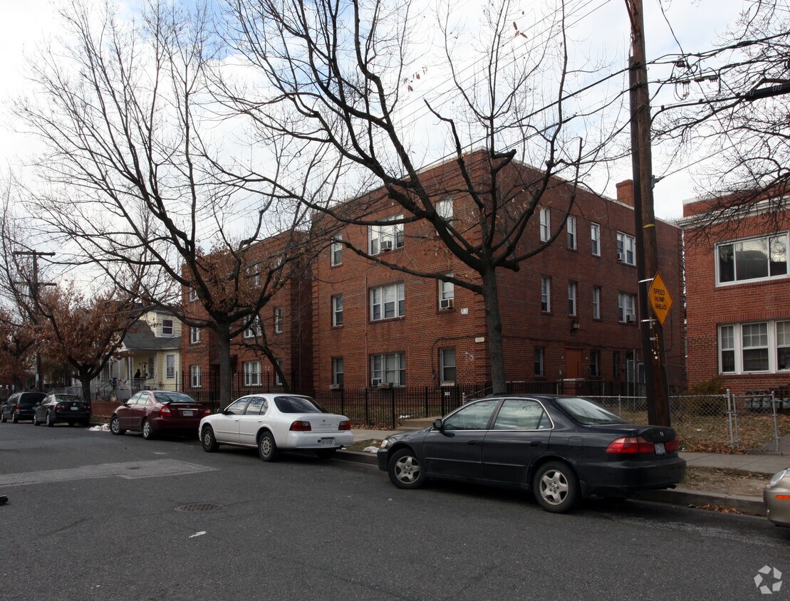 Foto del edificio - 362 Raleigh St SE