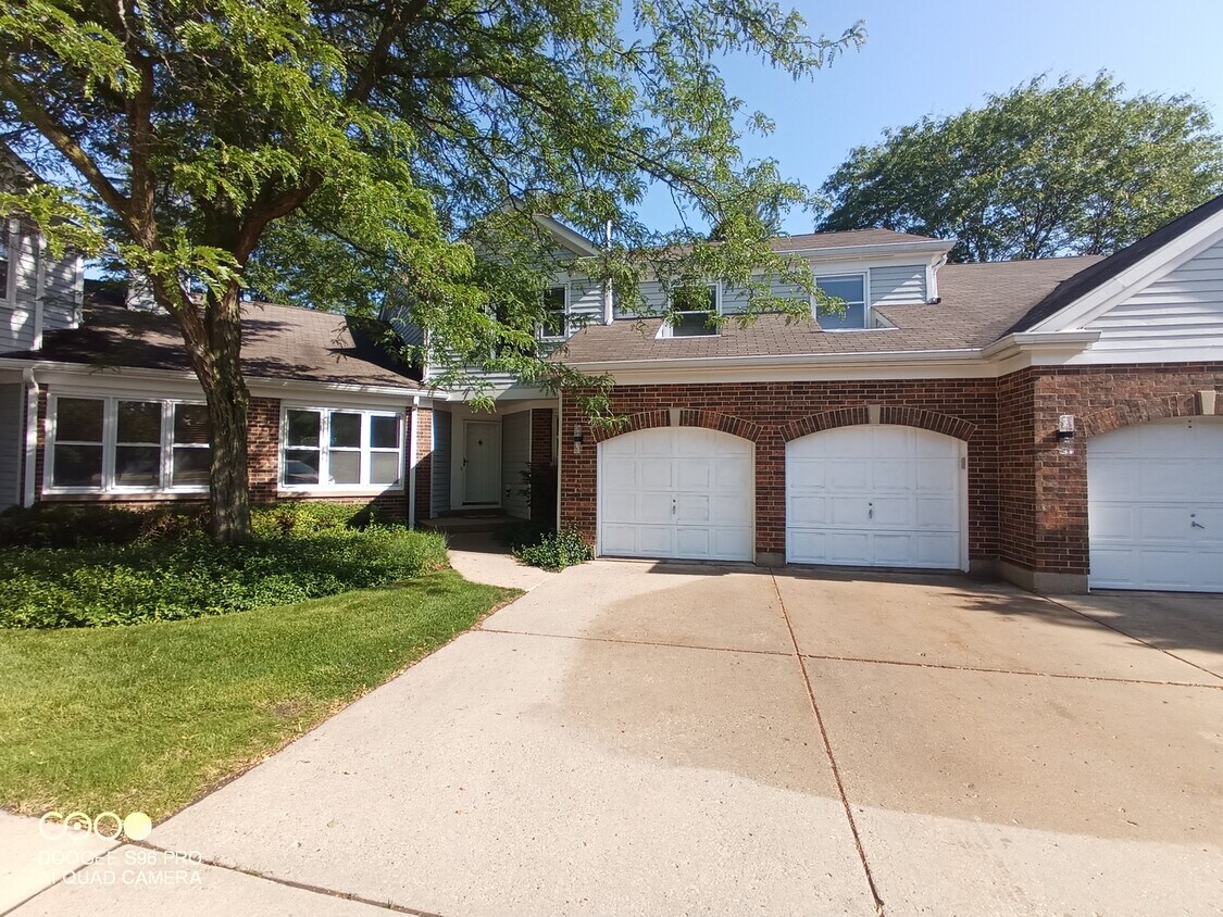 Primary Photo - 2544 Live Oak Ln