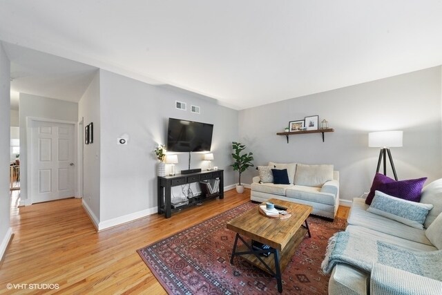 Primary Photo - 1013 N Paulina St