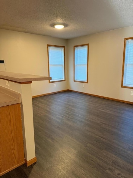 Building Photo - 2321 N Lyndale Ave