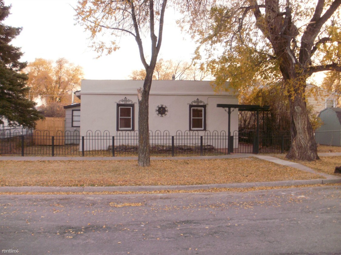 Building Photo - 203 E Adams St
