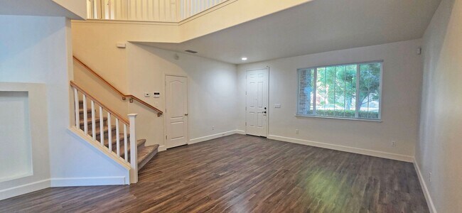 Foto del edificio - 1498 Cedarbrook Rd