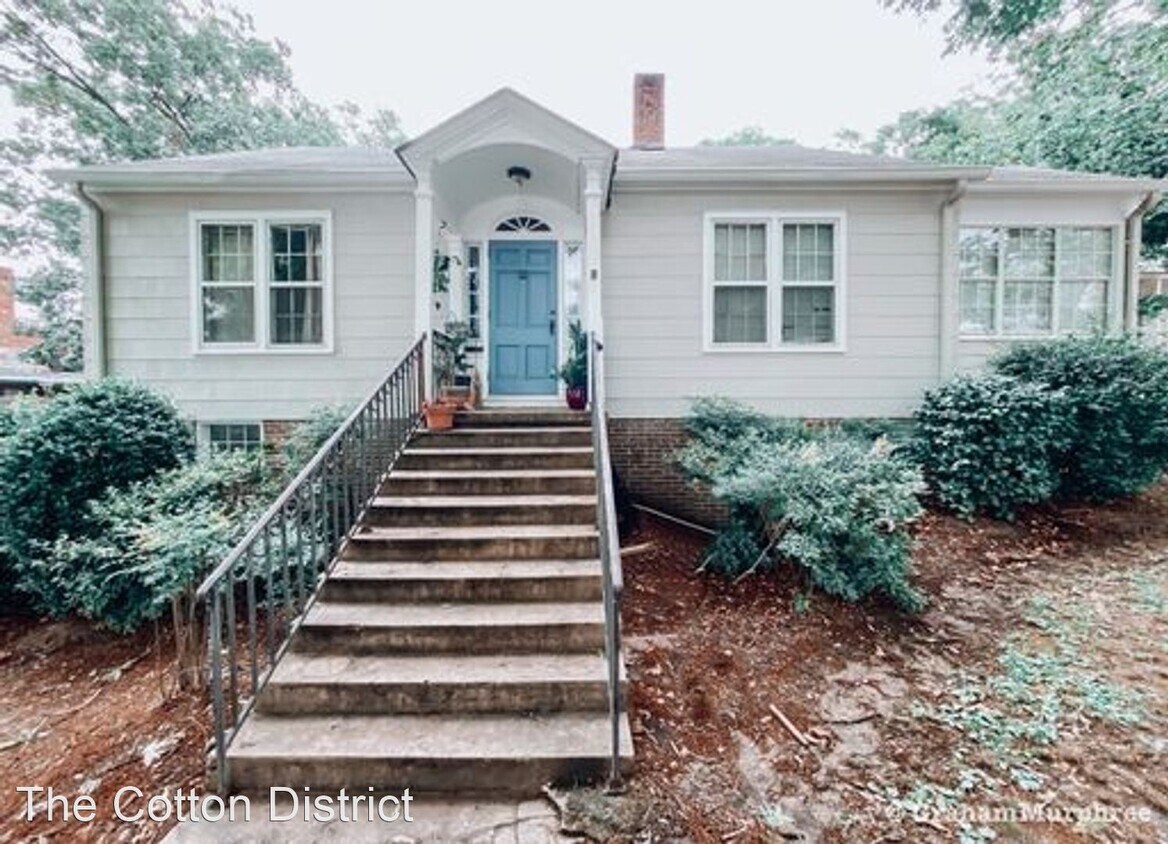 11 Page Ave, Starkville, MS 39759 Room for Rent in Starkville, MS