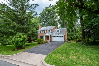 Building Photo - 316 Forest Dr